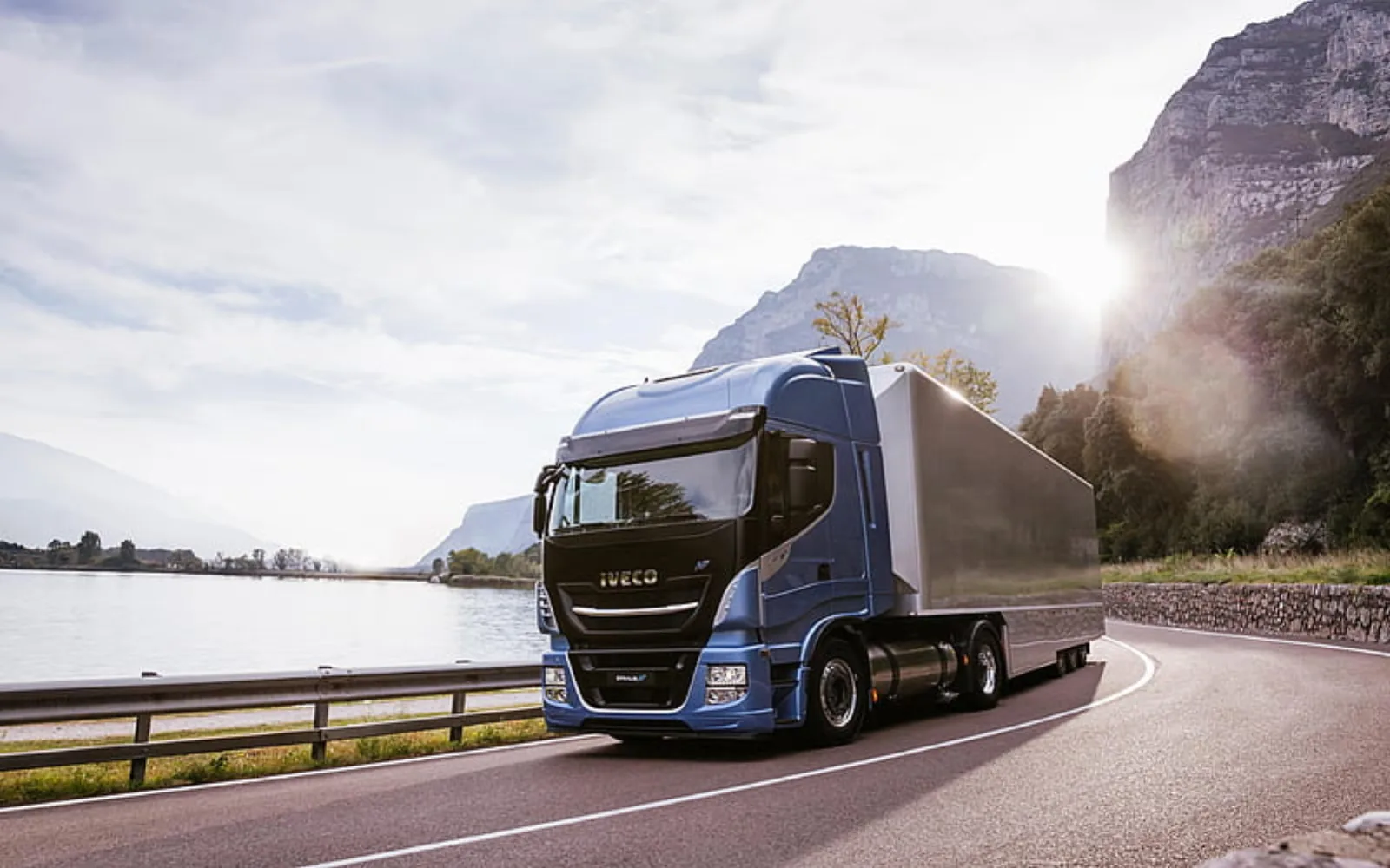 IVECO S-Way